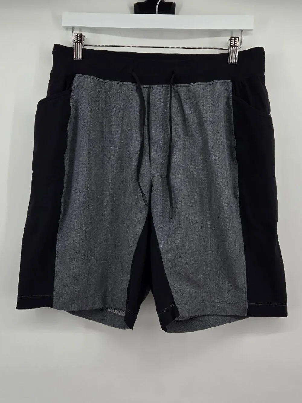 Lululemon Men's Namaste At The Beach Short Lined 9
